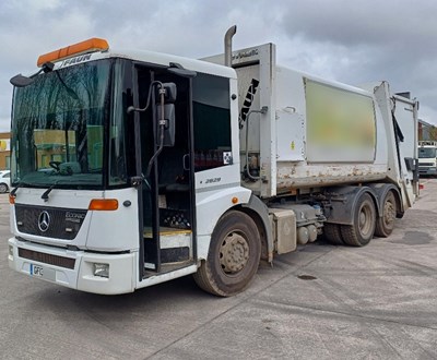 Lot 25 - 2013 Mercedes Econic 2629 26000KG 6x2 Rigid Refuse Vehicle