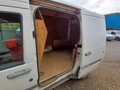 Lot 14 - 2006 Ford Transit Connect L230 D Panel Van Euro 3