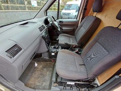 Lot 14 - 2006 Ford Transit Connect L230 D Panel Van Euro 3