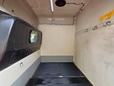 Lot 18 - 2011 Ford Transit 115 T350L RWD Euro 4