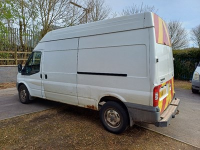 Lot 18 - 2011 Ford Transit 115 T350L RWD Euro 4
