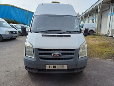 Lot 18 - 2011 Ford Transit 115 T350L RWD Euro 4