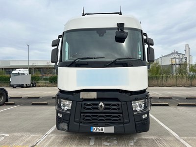 Lot 3 - 2018 Renault Trucks T480 6x2 Tractor Unit Euro 6