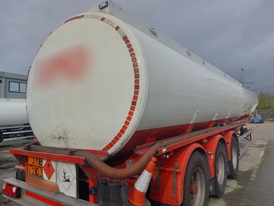 Lot 19 - 2014 LAG Petrol Tanker