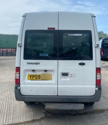 Lot 14 - 2009 (59 Plate) Ford Transit 15 Seater Minibus Euro 4