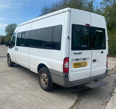 Lot 14 - 2009 (59 Plate) Ford Transit 15 Seater Minibus Euro 4