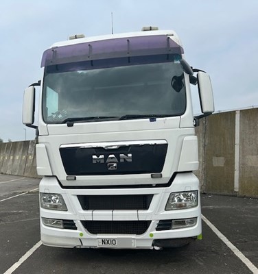 Lot 41 - MAN TGX 26.440 6X2/2 BLS Tractor Unit Euro 5 NON RUNNER