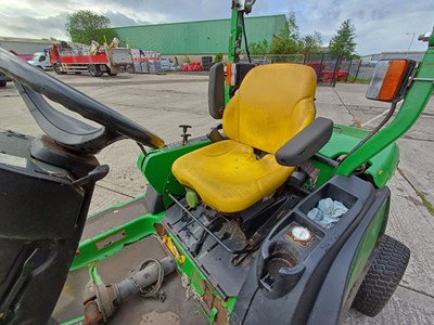 Lot 32 - 2011 John Deere 1545 ride on mower with fastback commercial 62 cutting deck