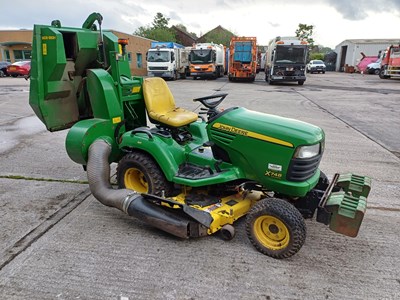 Lot 40 - John Deere x748 ultimate 4x4 ride on mower with the edge cutting deck and mcs 580h grass collector