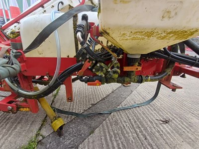 Lot 38 - Gambetti Barre Golf Sprayer