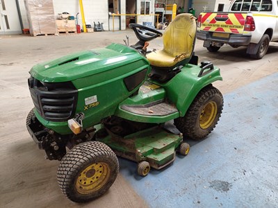 Lot 10 - 2017(67 plate) John Deere X758 4x4 Ride On Mower