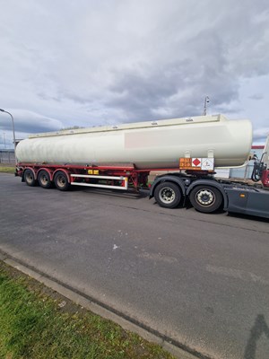 Lot 2 - 2015 LAG Petrol Tanker