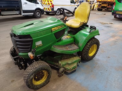 Lot 27 - 2017 (67 Plate) John Deere X758 4x4 Ride On Mower