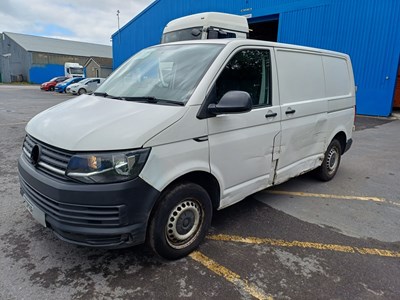 Lot 73 - 2016 (66 Plate) Volkswagen transporter panel van euro 6