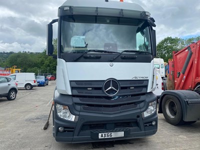 Lot 21 - 2017 (66 Plate) Mercedes Actros 2443 6x2 Tractor Unit Euro 6 NON RUNNER