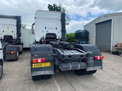 Lot 21 - 2017 (66 Plate) Mercedes Actros 2443 6x2 Tractor Unit Euro 6 NON RUNNER