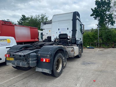 Lot 21 - 2017 (66 Plate) Mercedes Actros 2443 6x2 Tractor Unit Euro 6 NON RUNNER