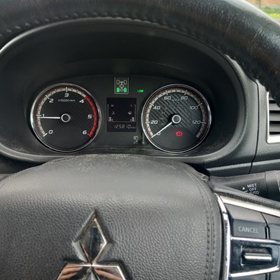 Lot 42 - 2017 (67 Plate) Mitsubishi L200 Warrior DI-D Euro 6b