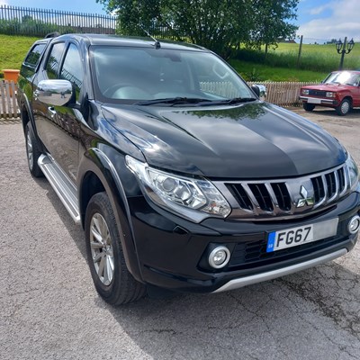 Lot 42 - 2017 (67 Plate) Mitsubishi L200 Warrior DI-D Euro 6b
