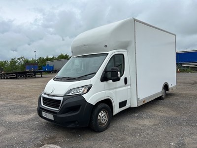 Lot 32 - 2021 Peugeot Boxer 335 L3 BlueHDi Lowride Luton Euro 6