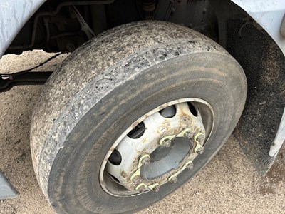 Lot 39 - 2017 (67 plate) DAF LF 230 FA Curtain-sided lorry Euro 6