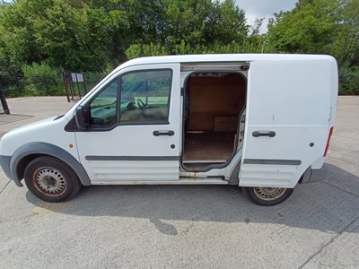 Lot 9 - 2009 Ford Transit Connect T200 L75 Panel Van Euro 4