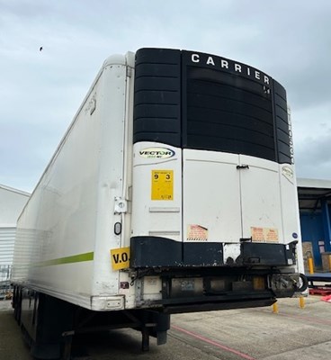 Lot 25 - 2010 Gray & Adams Tandem Axle Fridge Trailer