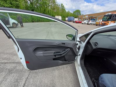 Lot 11 - 2015 Ford Fiesta Base TDCI Van Euro 5b
