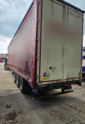 Lot 62 - 2008 Lawrence David Pillarless Tautliner Trailer