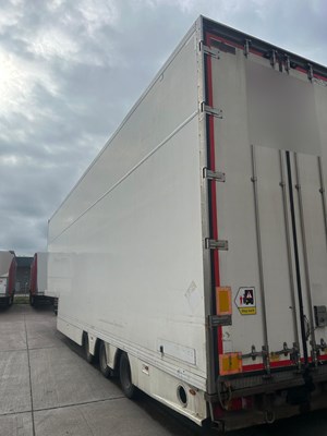 Lot 39 - 2010 Gray & Adams Insulated Double Deck Box Trailer