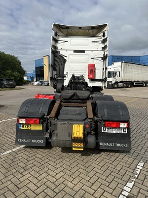 Lot 2 - 2017 (66 Plate) Renault T Trucks Tractor Unit Euro 6