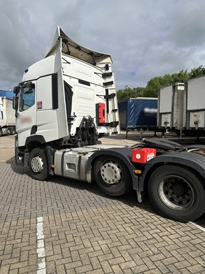 Lot 2 - 2017 (66 Plate) Renault T Trucks Tractor Unit Euro 6