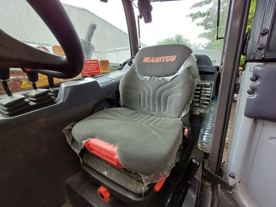 Lot 24 - 2011 Manitou MT732 Telehandler