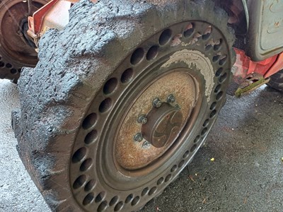 Lot 24 - 2011 Manitou MT732 Telehandler