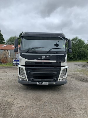 Lot 9 - 2015 (65 plate) Volvo FM 460 6X2 MID LIFT Euro 6