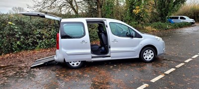 Lot 34 - 2010 Peugeot Partner Tepee S HDI 75 Wheelchair Access Vehicle with Electric Winch Euro 4