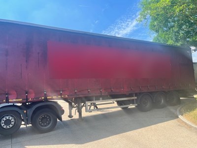 Lot 23 - 2010 Montracon Ratchet Deck Trailer With Barn Doors