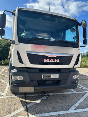 Lot 8 - 2017 (66 plate) MAN TGM 18.250 4X2 BL Curtain Sider Euro 6