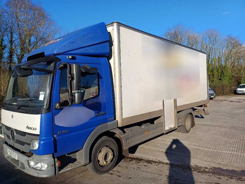 Lot 12 - 2013 Mercedes Atego 816 7.5T rigid box with