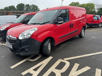 Lot 41 - 2017 (67 plate) Vauxhall Combo 2300 CDTI ecoFLEX S/S Panel Van Euro 6