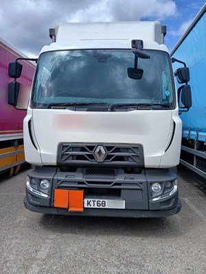 Lot 2 - 2019 (68 Plate) Renault D 18T Curtainsider With Full Closure Tail Lift