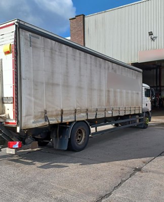 Lot 4 - 2017 MAN TGM 18.250 4x2 BL 18T Rigid Curtainside Euro 6