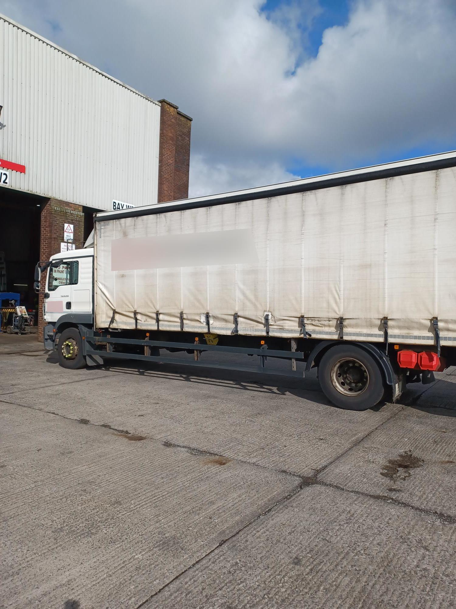 Lot 4 - 2017 MAN TGM 18.250 4x2 BL 18T Rigid