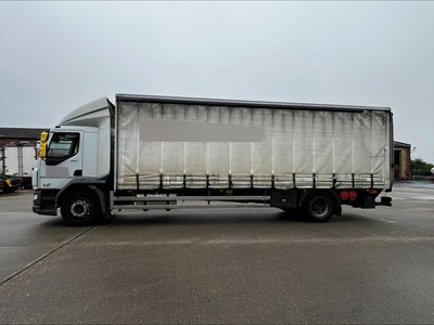 Lot 31 - 2017 (66 Plate) DAF LF 250 FA Rigid Curtainside Euro 6