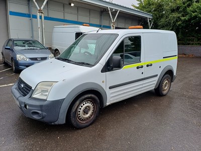 Lot 10 - 2011 Ford Transit Connect 75 T200 Euro 4