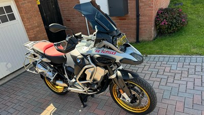 Lot 42 - 2019 (69 Plate) BMW R1250 GS Adventure TE Motorcycle Euro 4