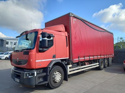 Lot 25 - 2013 (63 plate) Renault Premium 380 Curtain-sider Euro 6