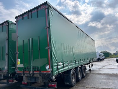 Lot 26 - 2016 SDC Curtainside Trailer