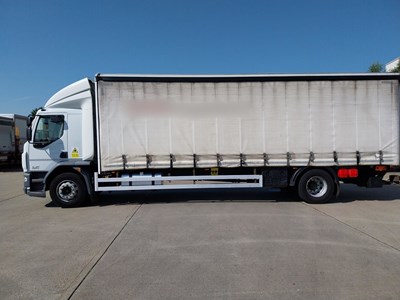 Lot 23 - 2017 (66 plate) DAF LF 250 FA Rigid Curtainside Euro 6