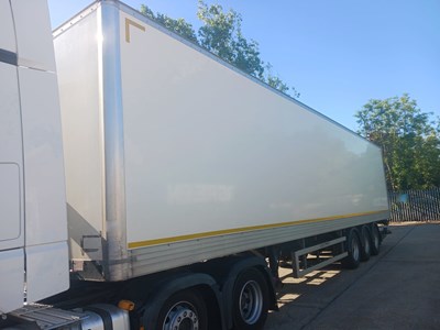 Lot 62 - 2018 Montracon Trailer Box with Tail Lift